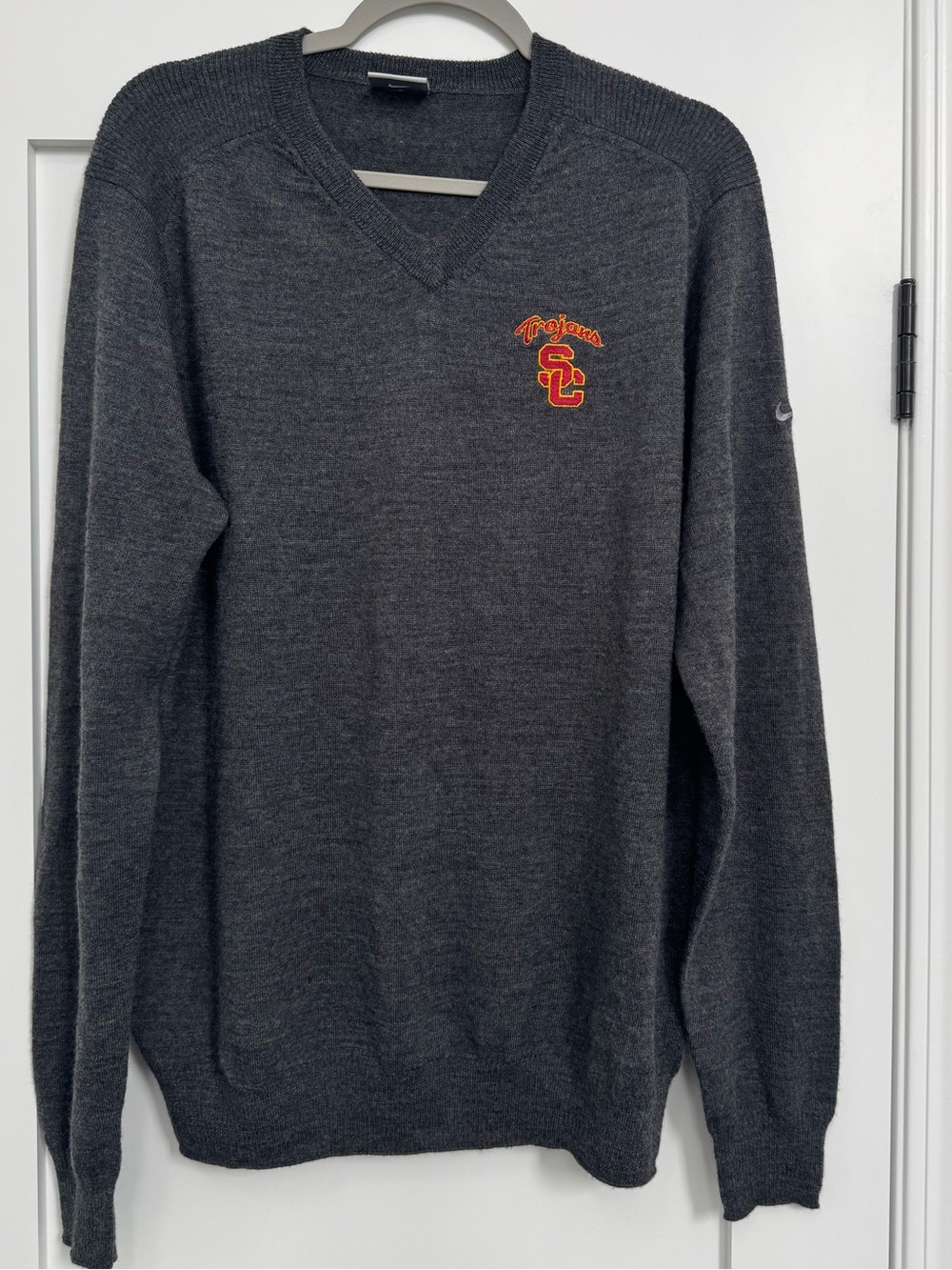 Nike Men’s USC Trojans Charcoal V‑Neck Sweater, size L.